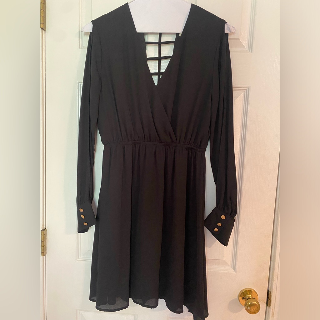 Cute Open SleeveOpen Back Dress